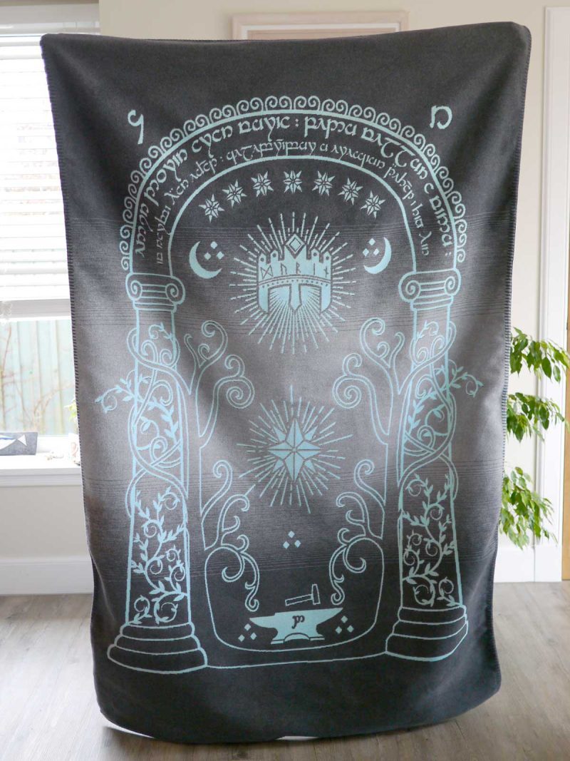 Doors of Durin Guardian Oscha Throw 4