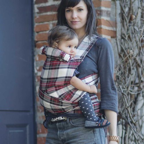 Oscha Slings Tartan Coorie baby carrier front carry cd9c4767 341c 45b1 8258 221d4dc64c64