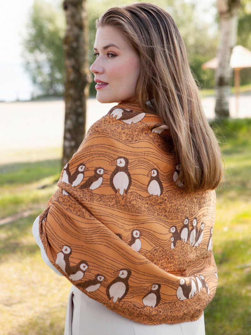 PUFFINS HOY SHAWL 1 65a168c5 b75b 4b4f ab99 0c47330b6bd5