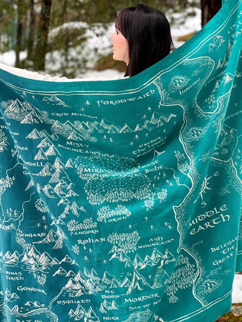 Realm of Middle earth Moonlit Oscha throw 10