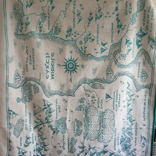 Realm of Middle earth Moonlit Oscha throw 8 869544dc 06ea 498e 829a d7cae142cd76