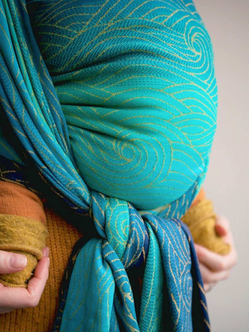 Rei Alta Baby Wrap Action 3