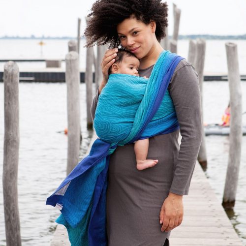 Rei Harbour Baby Wrap Action 2