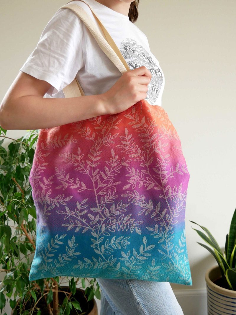 WILLOW ESPRIT JACQUARD TOTE 2